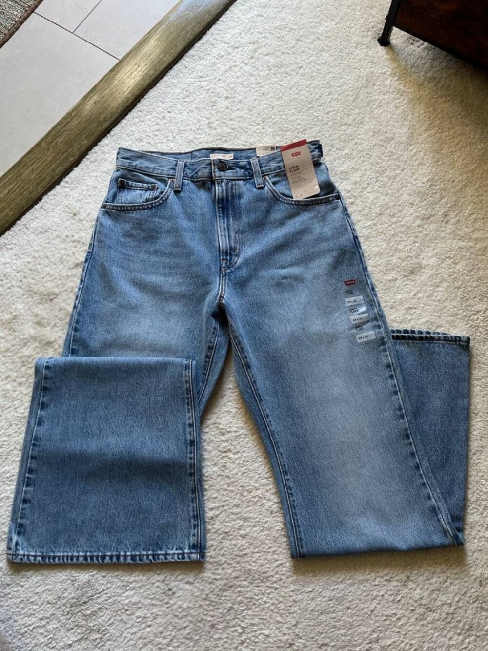 NWT Levi's Cinch Flare High Rise Women's Jeans Size 29/32